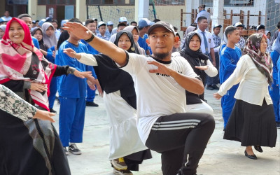 Kacabdis Wilayah I Mengikuti Kegiatan Pagi Ceria Serentak di UPTD SMKN 2 Majene